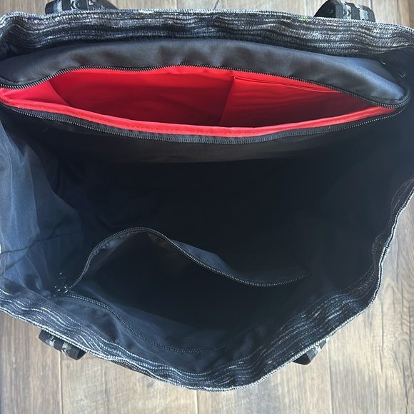 Dakine Party Cooler Tote 25L - Picture 2 of 7
